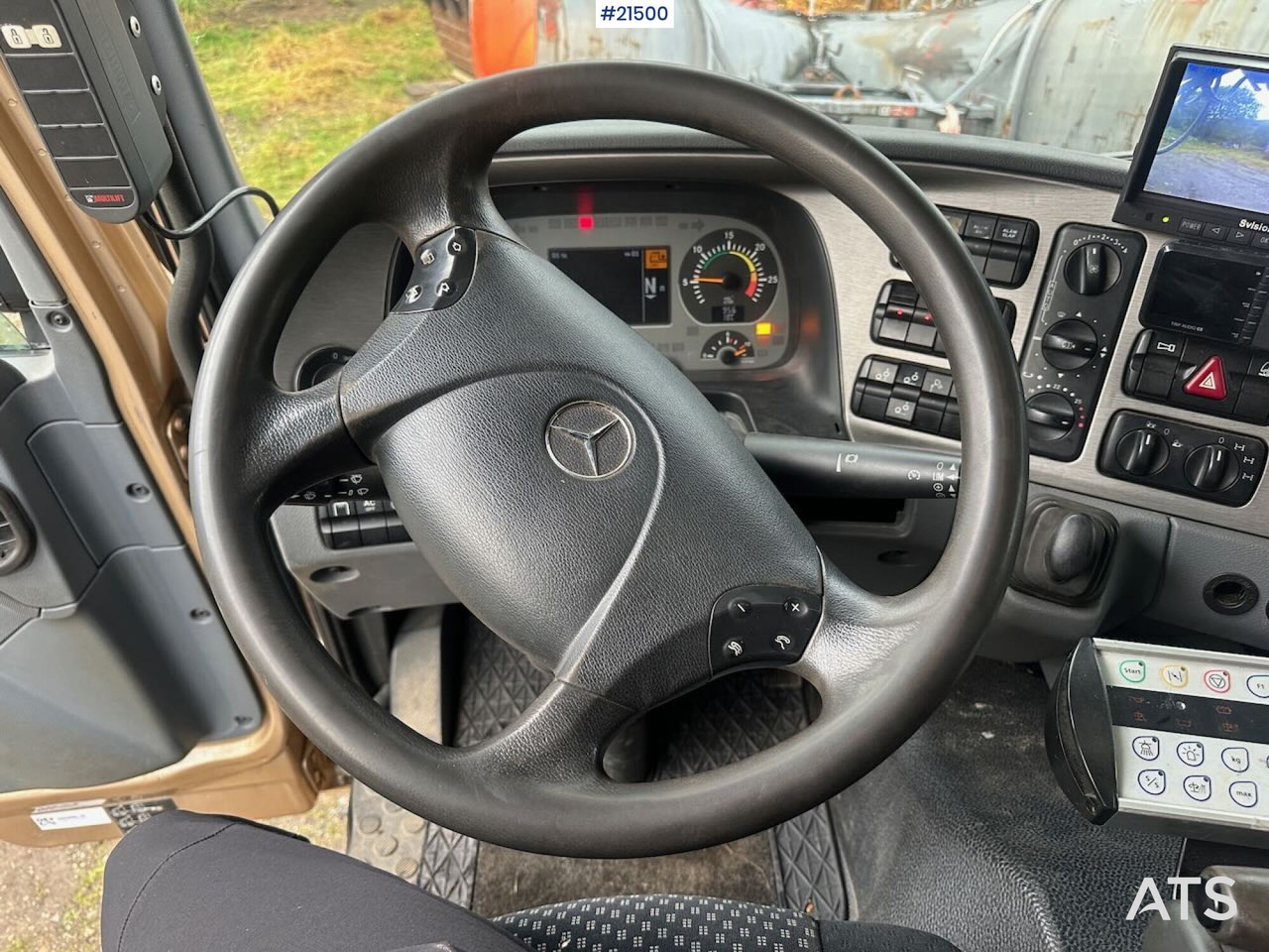 Hook lift truck Mercedes Actros 2848 4x4+2 brøyterigget krokbil