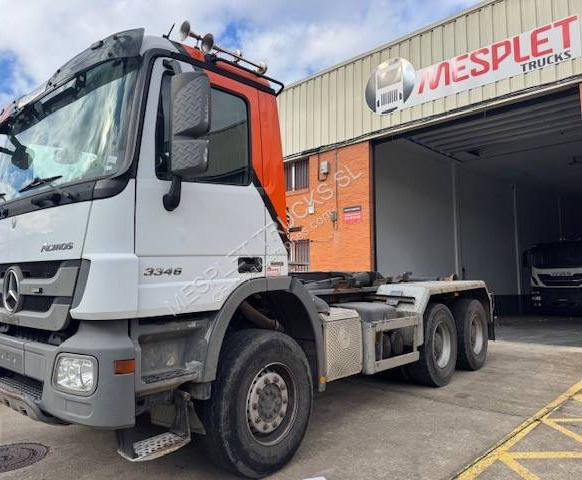 Hook lift truck Mercedes Actros 3346