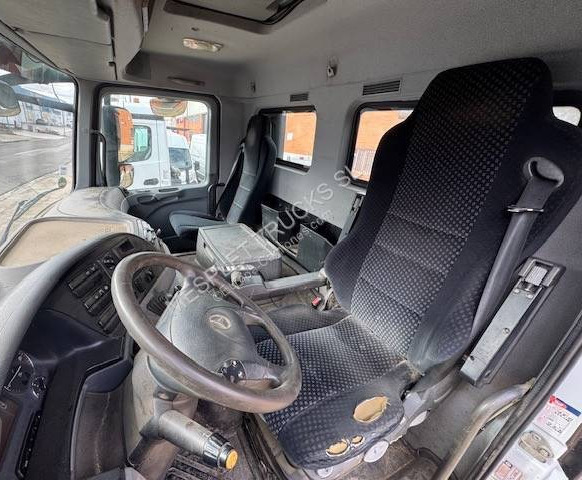 Hook lift truck Mercedes Actros 3346