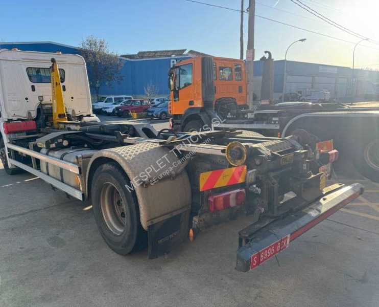 Hook lift truck Mercedes Antos 1843