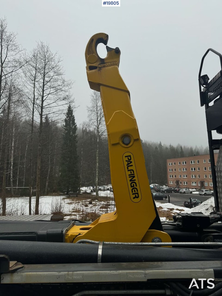 Hook lift truck Mercedes Arocs