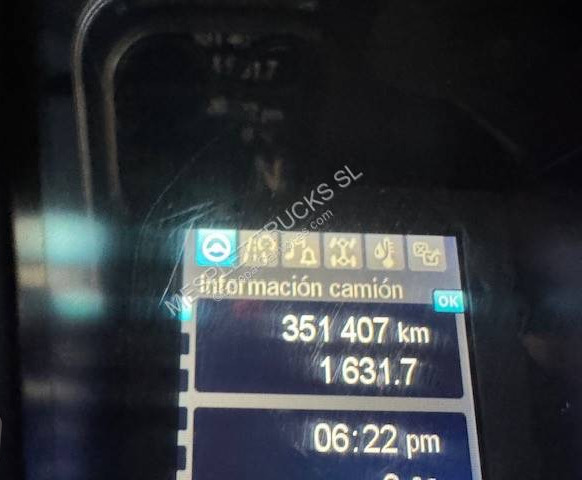 Hook lift truck Mercedes Arocs 2643