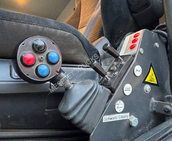 Hook lift truck Mercedes Arocs 2643