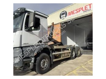 Hook lift truck Mercedes Arocs 2845