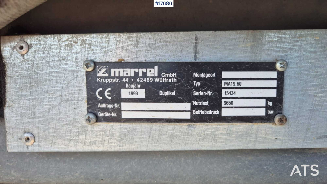 Hook lift truck Mercedes-Benz 1828 hooklift (1999) two containers