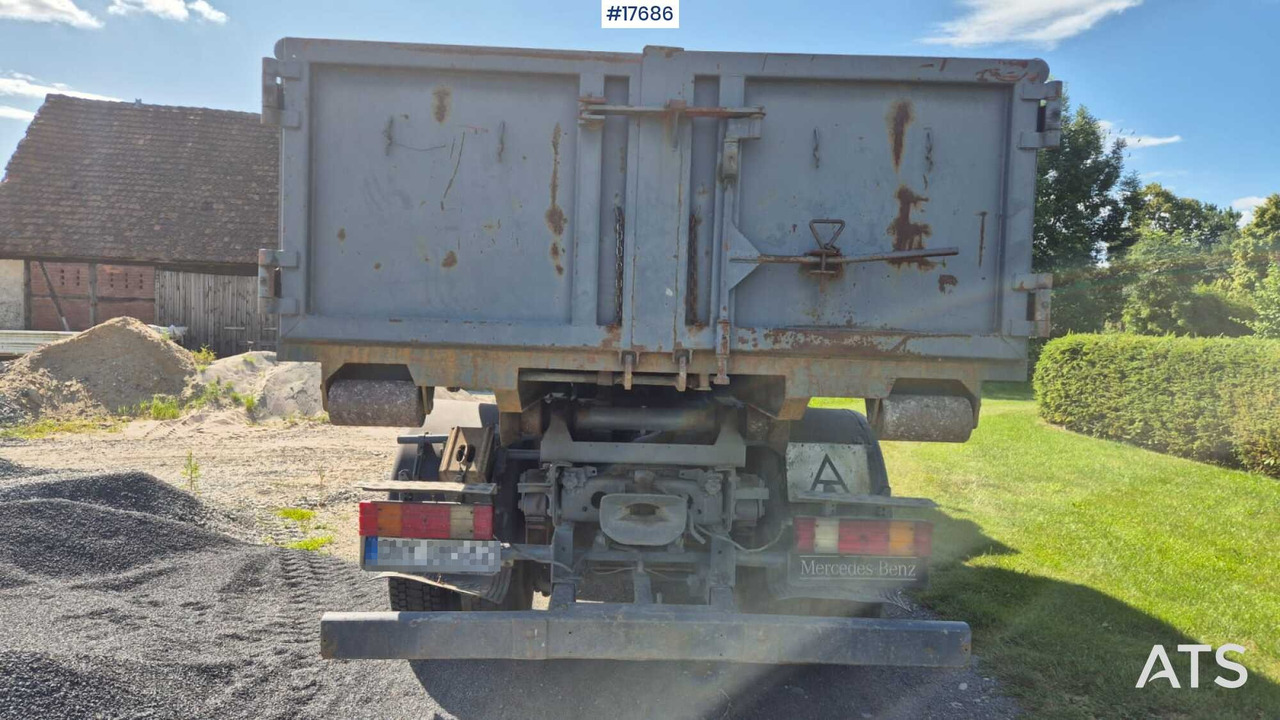 Hook lift truck Mercedes-Benz 1828 hooklift (1999) two containers