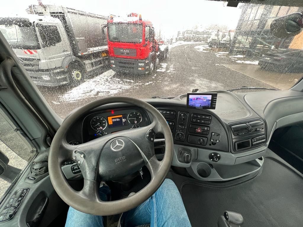 Hook lift truck Mercedes-Benz 2541 6X2 VDL Abroller mit Hydr. Verriegelung