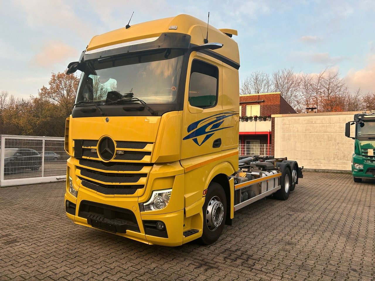 Hook lift truck Mercedes-Benz 2545 Actros MEILLER Abroller 6x2