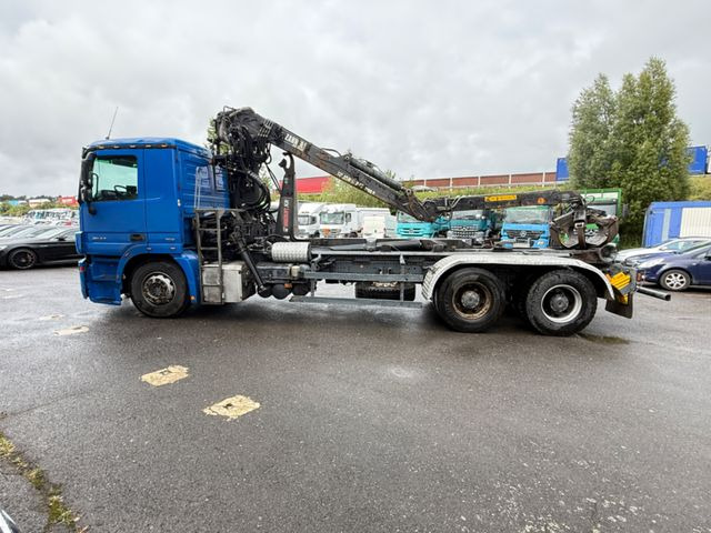 Hook lift truck Mercedes-Benz 2644