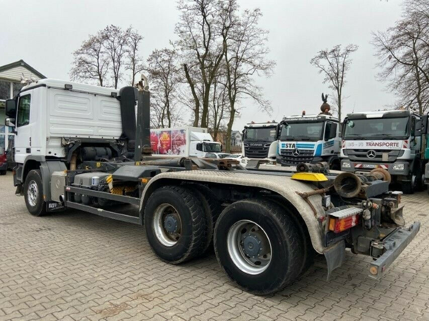 Hook lift truck Mercedes-Benz ACTROS 2644