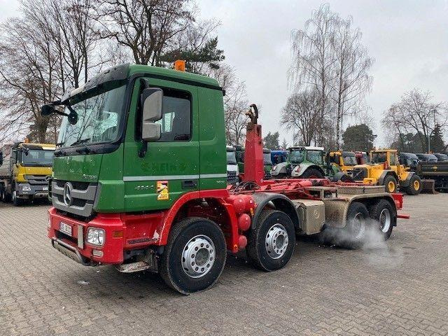 Hook lift truck Mercedes-Benz ACTROS 4144