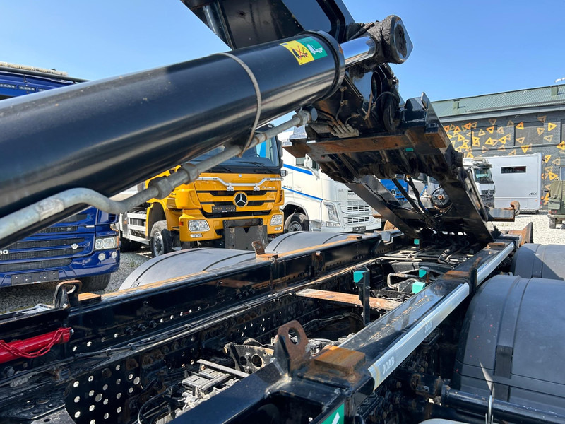 Hook lift truck Mercedes-Benz AROCS + JOAB 20t | TULOSSA