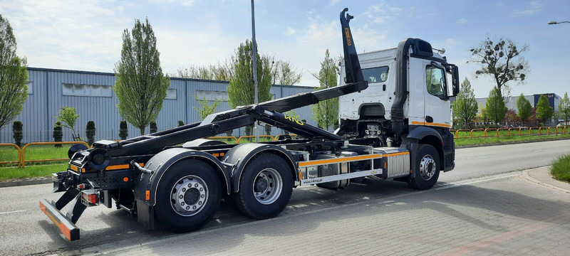 Hook lift truck Mercedes-Benz Actros 2542 KING HZ-20R