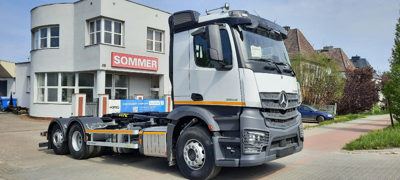 Hook lift truck Mercedes-Benz Actros 2542 KING HZ-20R