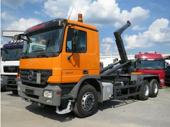 Hook lift truck Mercedes-Benz Actros 2644 6x4 Abrollkipper Gergen, Blatt/Blatt