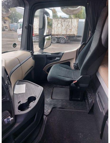 Hook lift truck Mercedes-Benz Actros 2646