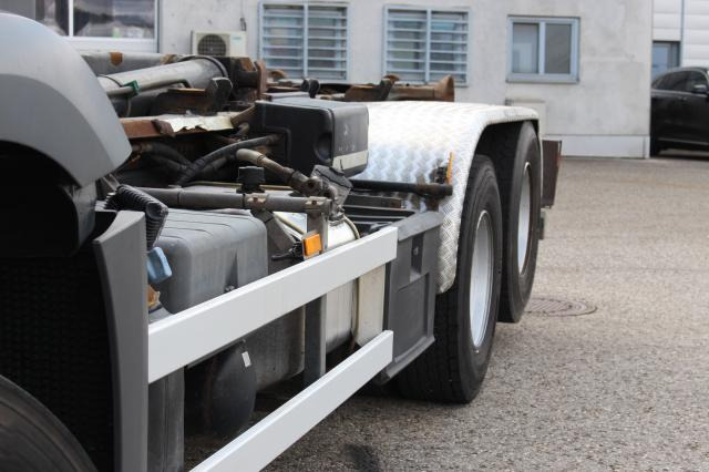 Hook lift truck Mercedes-Benz Arocs 2642 L EXPORT