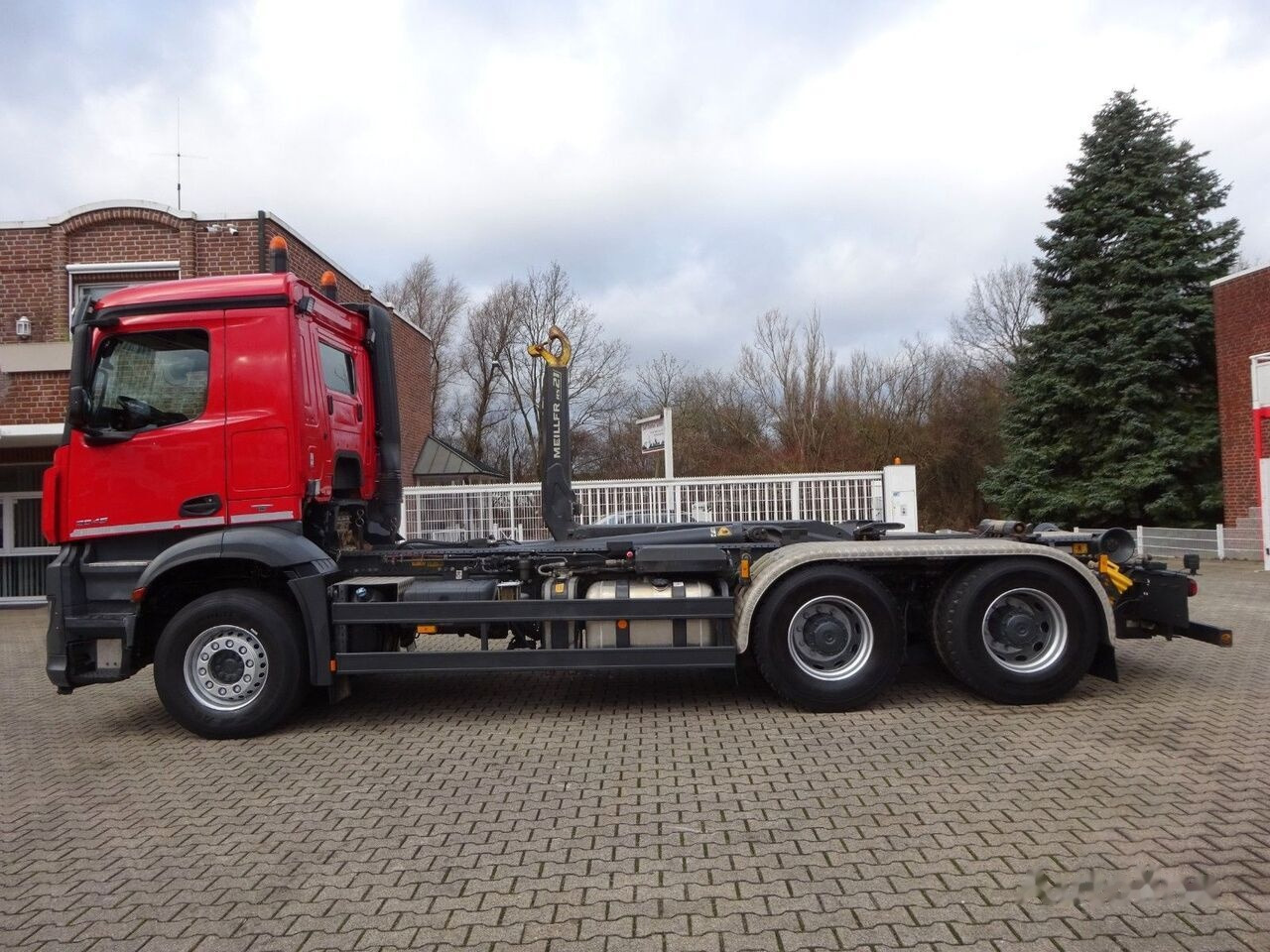 Hook lift truck Mercedes-Benz Arocs 2645 Hook lift truck 6x4