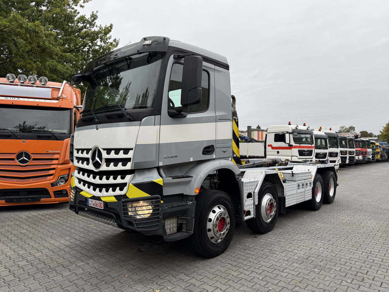 Hook lift truck Mercedes-Benz Arocs 3245 K 8X4 Haken