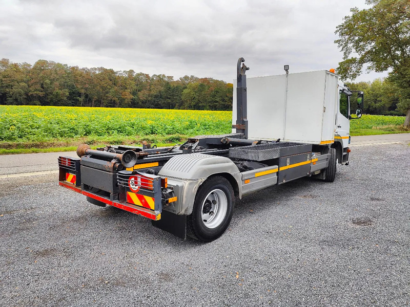 Hook lift truck Mercedes-Benz Atego 1218 Containersystem / Hooklift Hyvalift