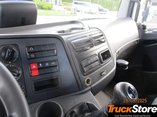 Hook lift truck Mercedes-Benz Atego 916