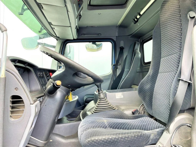 Hook lift truck Mercedes-Benz Axor 1833 *cruise control*bluetooth*airconditioning*differentieelslot