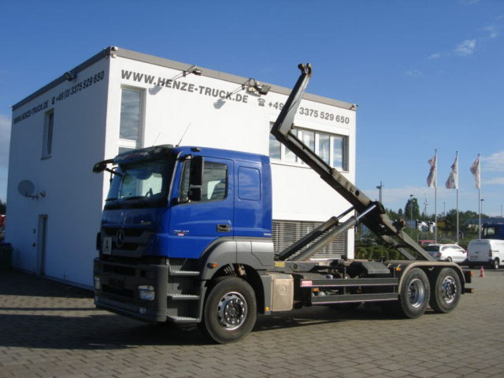 Hook lift truck Mercedes-Benz Axor 2543 L 6x2 Abrollkipper nur 287TKM Meiller