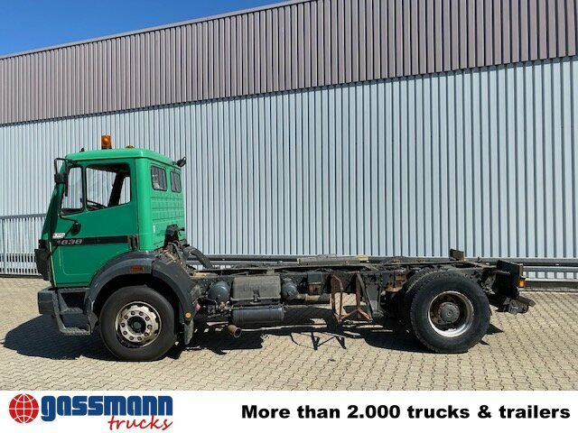 Hook lift truck Mercedes-Benz SK 1924 L 4x2