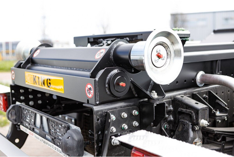 Hook lift truck Mitsubishi Fuso 9C18 + KING HZ6R Hooklift