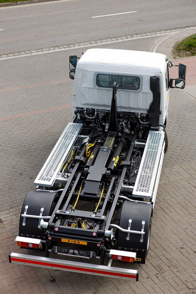 Hook lift truck Mitsubishi Fuso 9C18 + KING HZ6R Hooklift