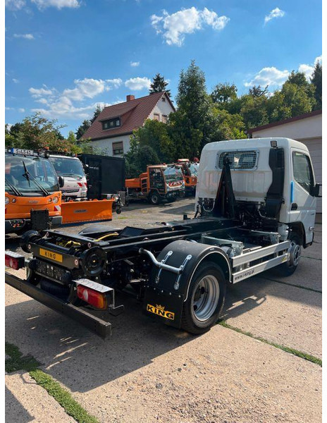 Hook lift truck Mitsubishi Fuso Canter 6S15