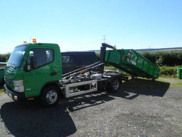 Hook lift truck Mitsubishi Fuso Canter 7C15