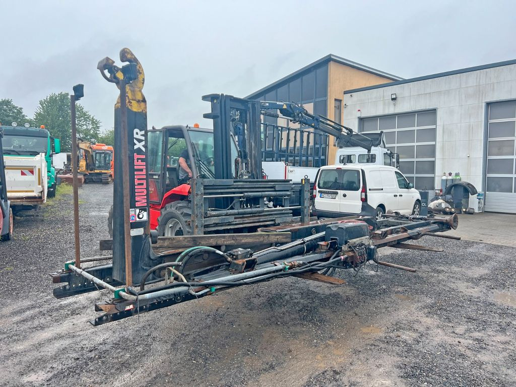 Hook lift truck Multilift XR 21  Abrollkipperaufbau  3 Achser