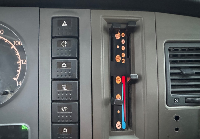 Hook lift truck NissanAtleon