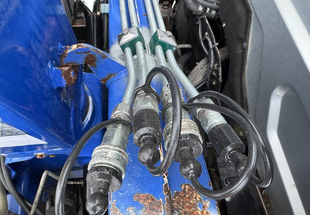 Hook lift truck NissanAtleon