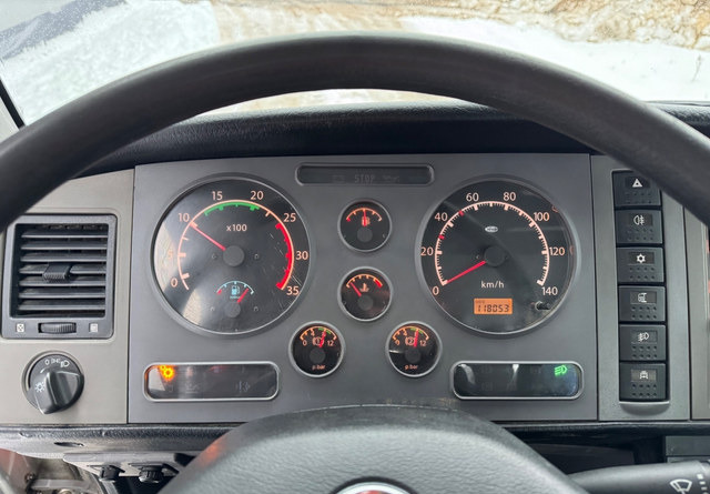 Hook lift truck NissanAtleon