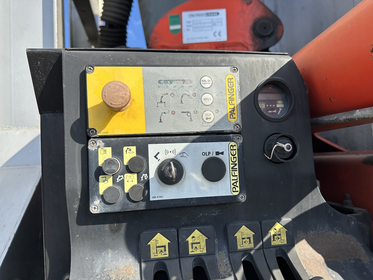 Hook lift truck Palfinger Glas Kran Mulde PK 16502