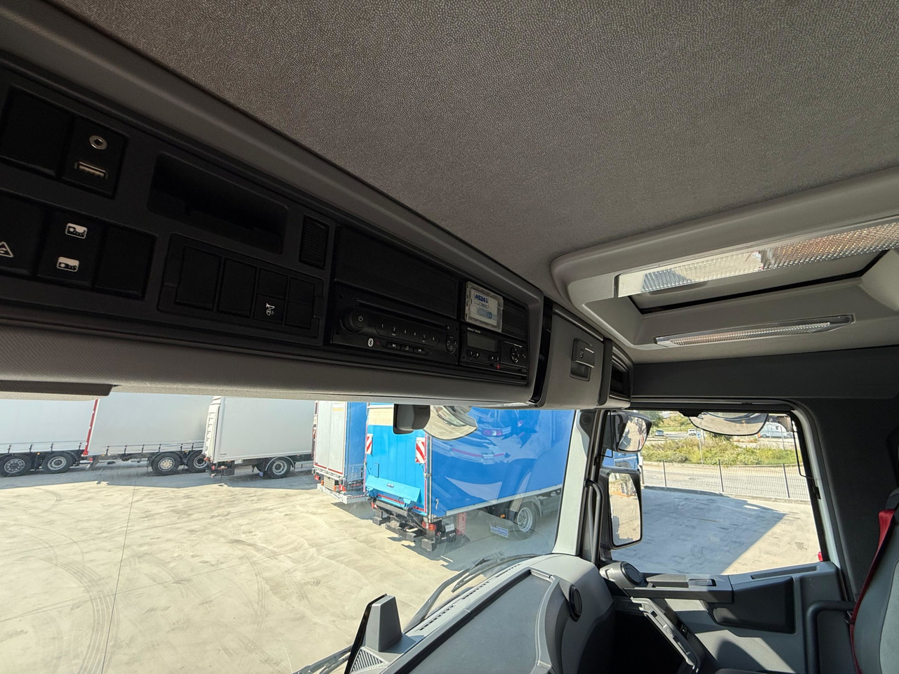 Hook lift truck RENAULT C430 TI E6 (Hook)