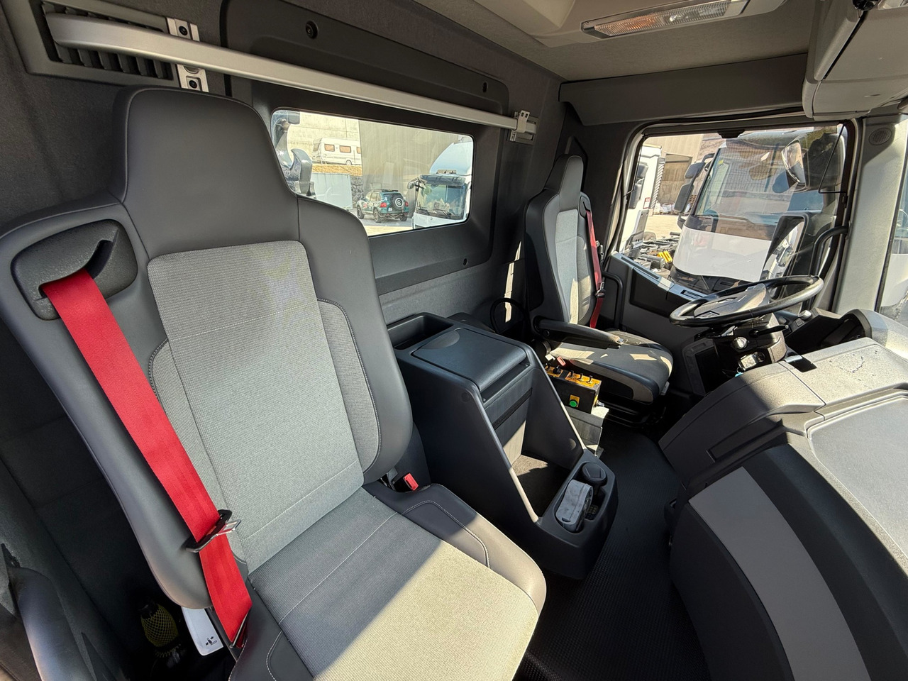 Hook lift truck RENAULT C430 TI E6 (Hook)