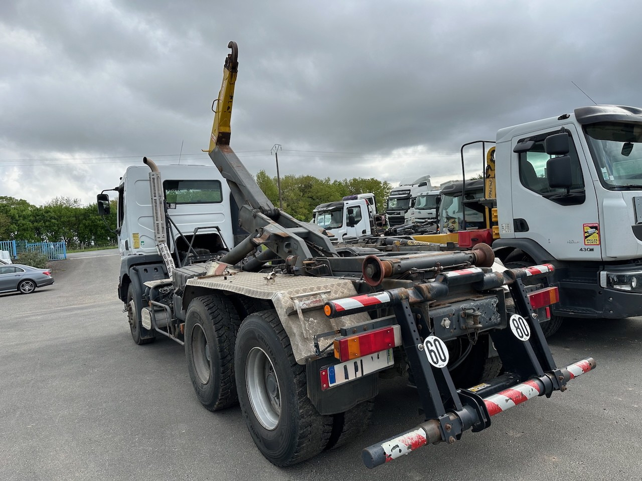 Hook lift truck RENAULT KERAX 370 DCI