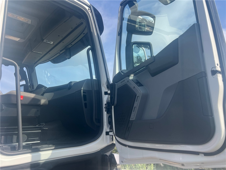 Hook lift truck Renault C 430