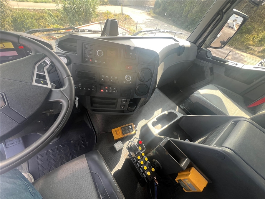 Hook lift truck Renault C 430