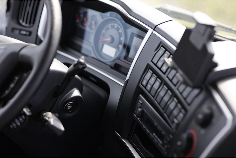 Hook lift truck Renault D 18 HIGH P