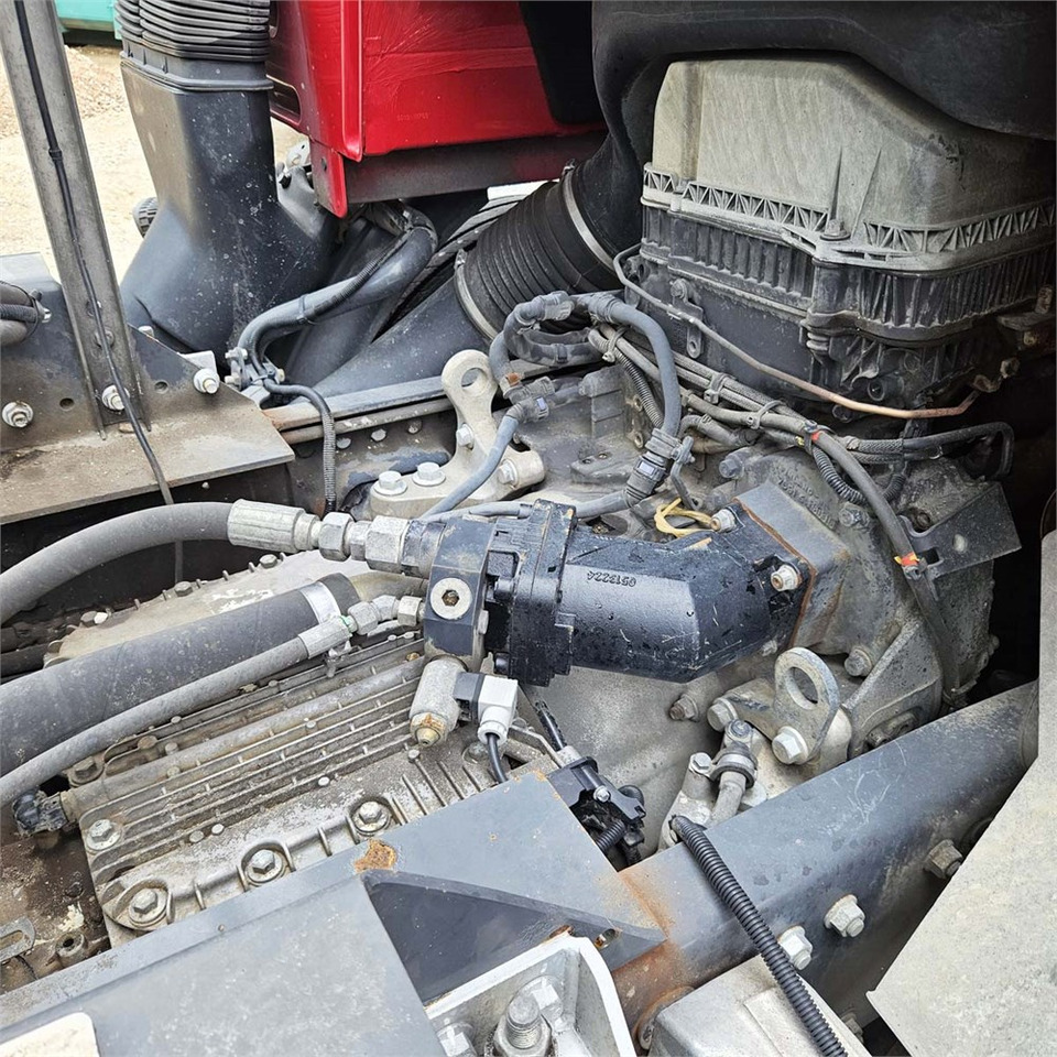 Hook lift truck Renault D 26 Wide