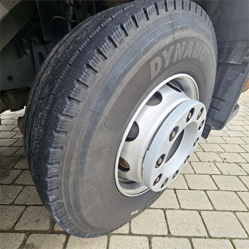 Hook lift truck Renault D 26 Wide