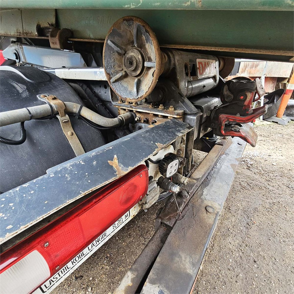 Hook lift truck Renault D 26 Wide