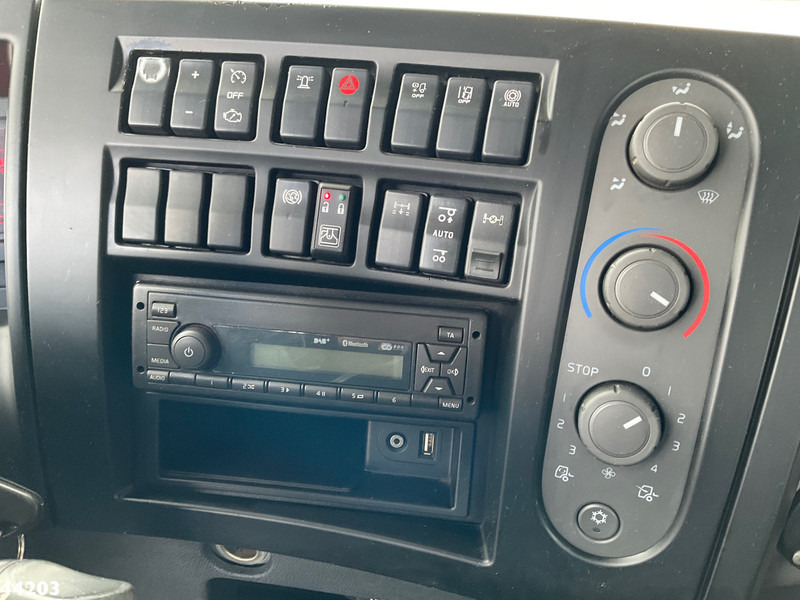 Hook lift truck Renault D-WIDE Euro 6 20 Ton haakarmsysteem