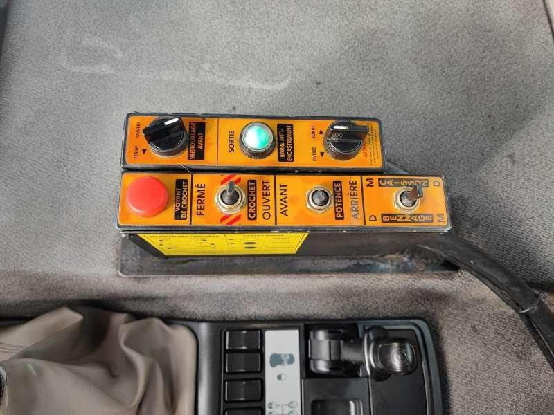 Hook lift truck Renault KERAX 410 DXI 6X4