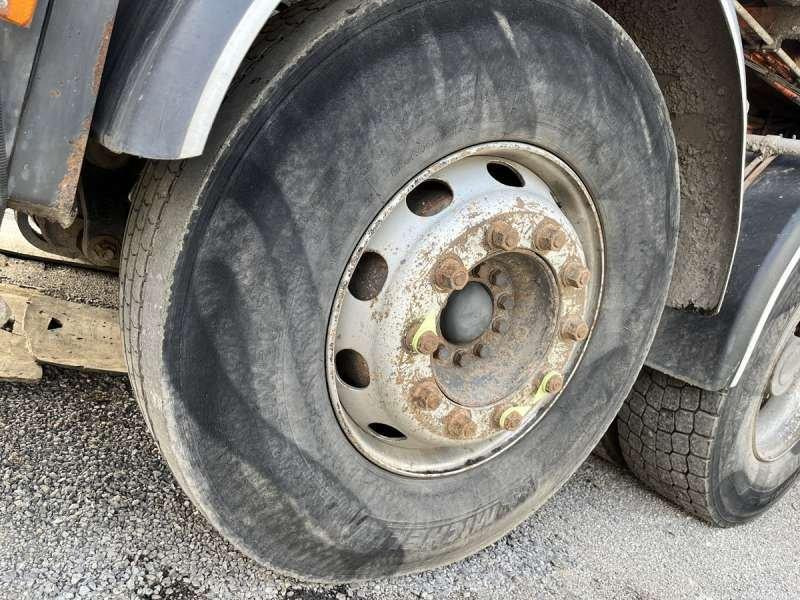 Hook lift truck Renault PREMIUM 370-26 AVEC BOUILLE ACMAR