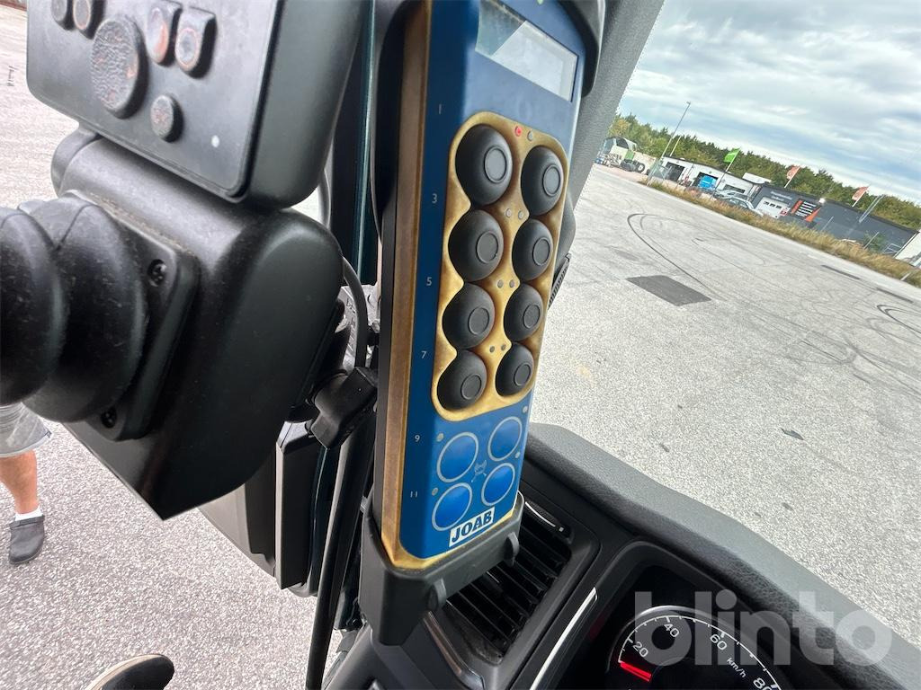 Hook lift truck SCANIA